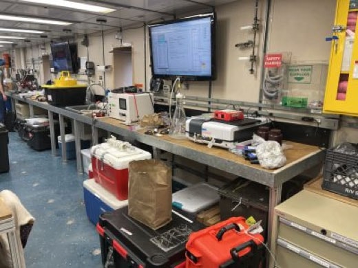 A set up of instruments used in continuous alkalinity measurements, featuring the Hydros TA aka “Atticus” and the spectrophotometric pH in the main lab. 